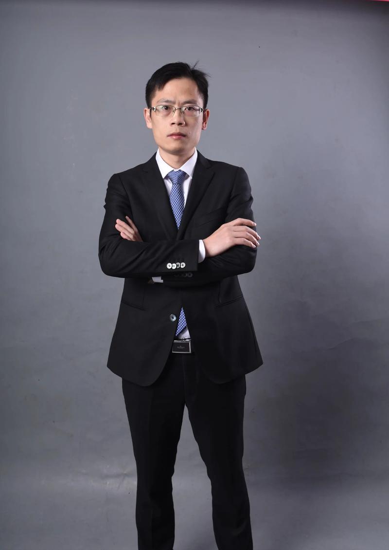 饶刚 创始人 & 执行董事